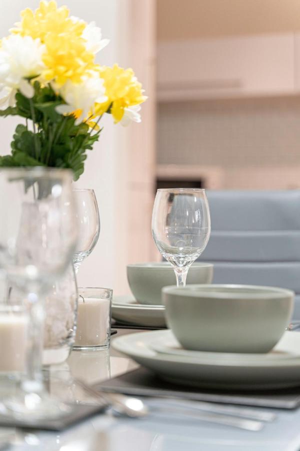 Riley House Spacious City Apartment Ковентри Экстерьер фото