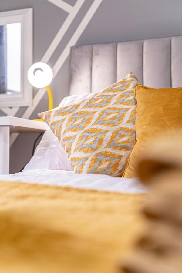Riley House Spacious City Apartment Ковентри Экстерьер фото